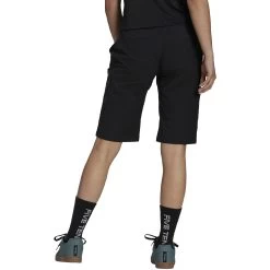 Five Ten Brand Of The Brave Women´s Shorts - Black 9 Five Ten Brand Of The Brave Women´s Shorts - Black -Five Ten gj8434 app on model back white 946217